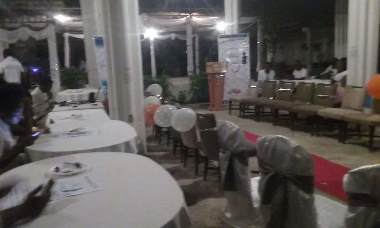 ホテル Caciquat Convention Center Port-de-Paix